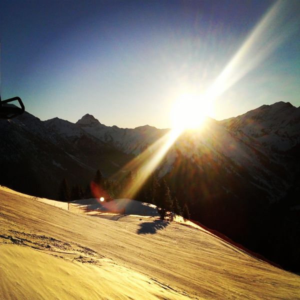 Foto der Berge von der Skipiste
